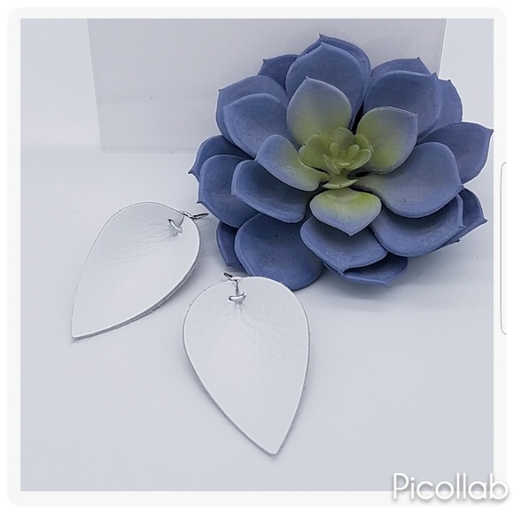 White Leather Earrings - Picture 4 of 4